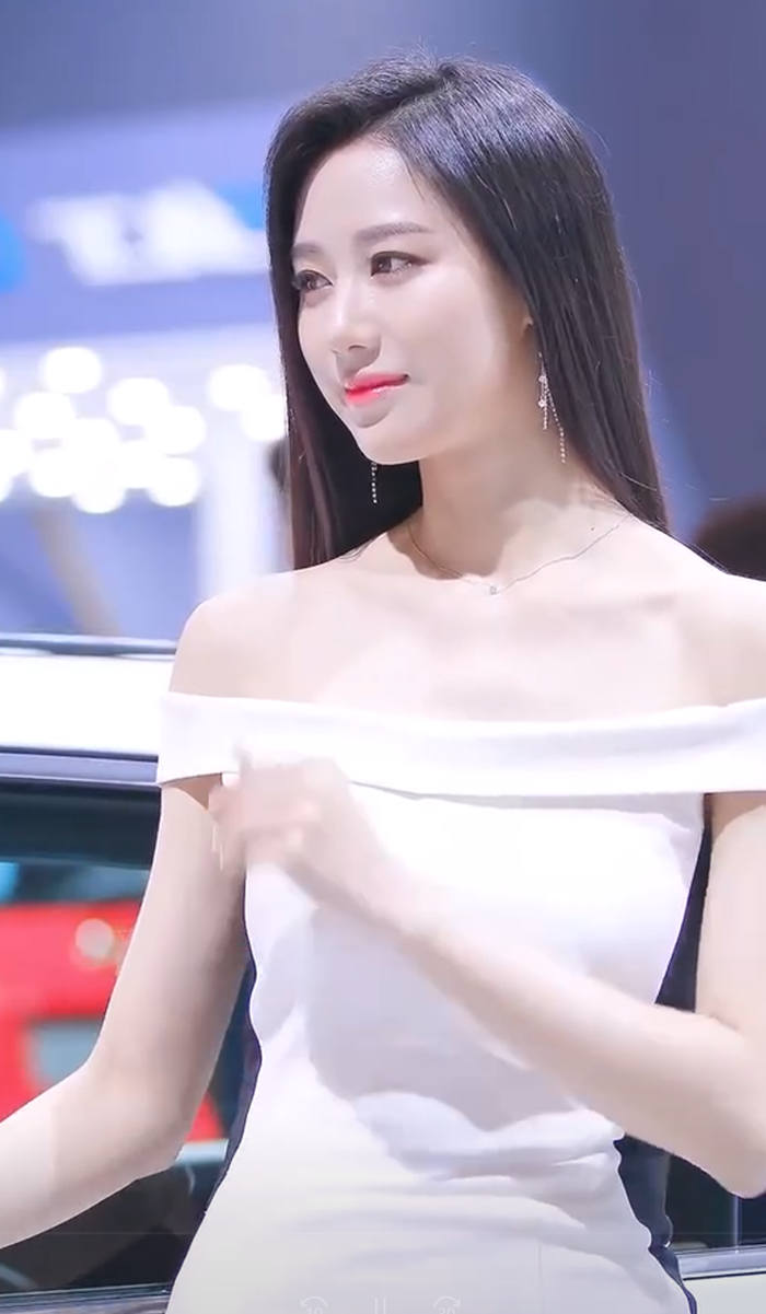 巴黎外围模特经纪人